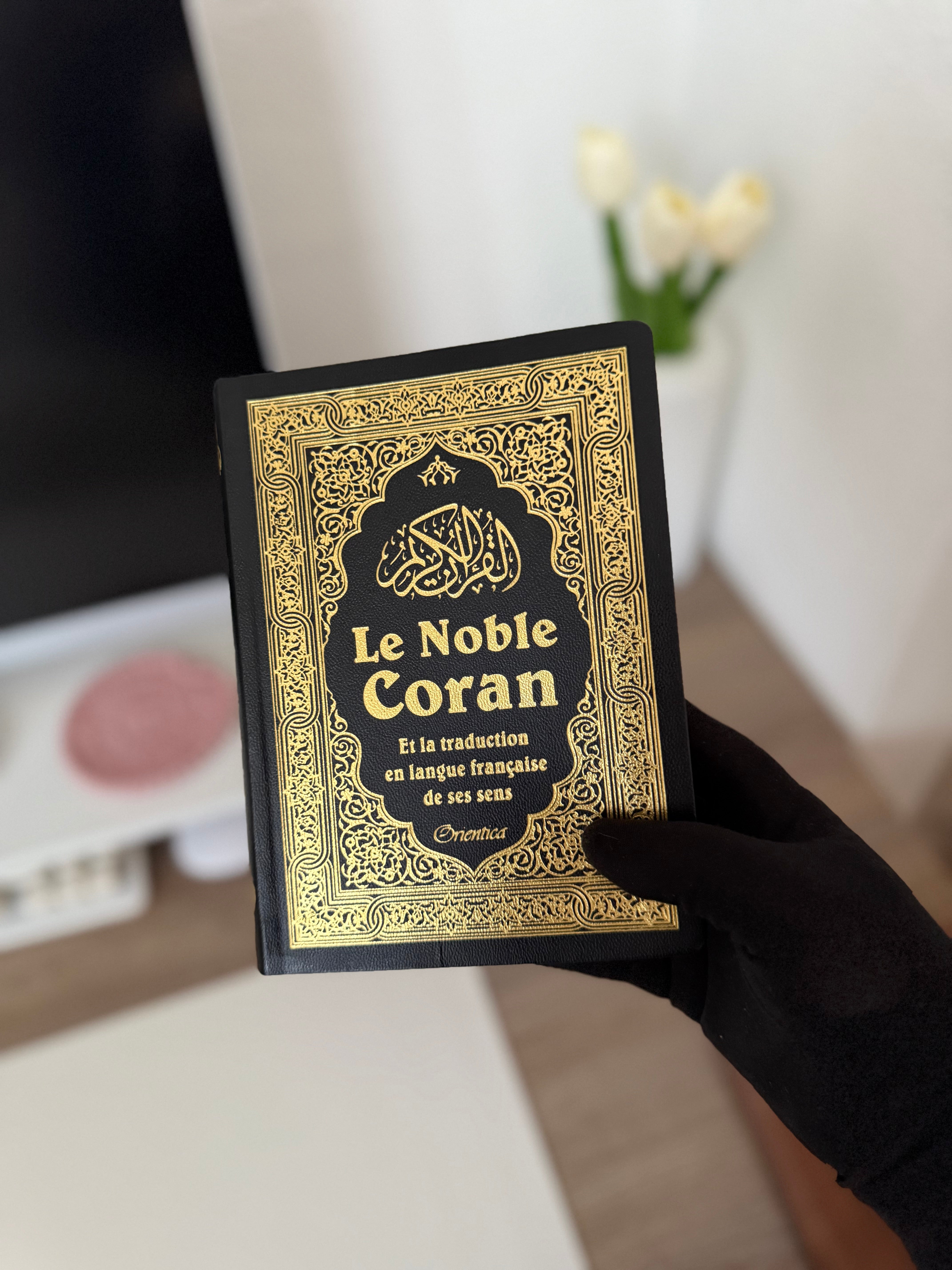 Le Noble Coran et la traduction en langue française de ses sens (bilingue arabe/français) avec index des sourates - Noir doré