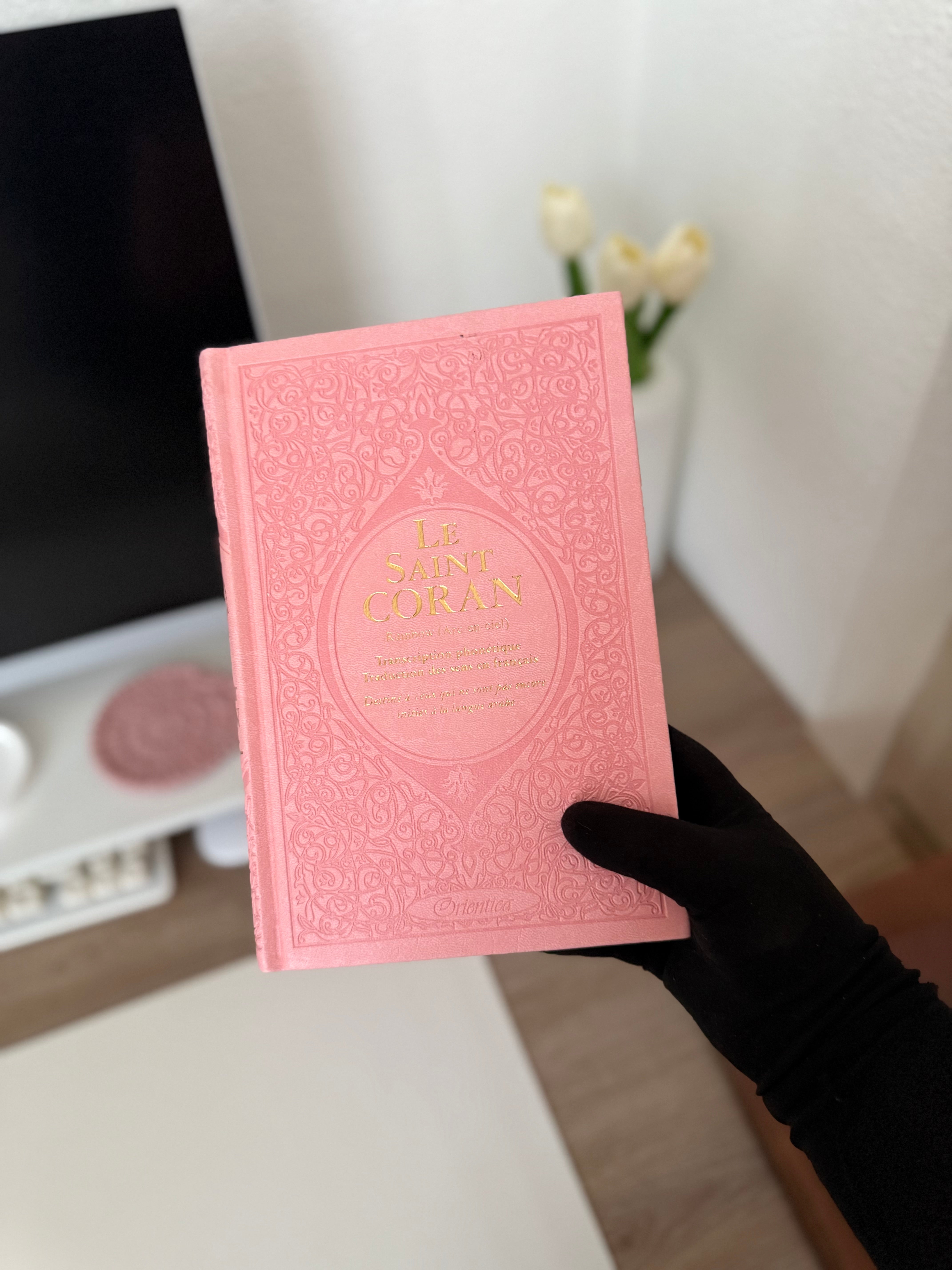 Le Saint Coran Rainbow (Arc-en-ciel) - Bilingue français/arabe avec transcription phonétique - Edition de luxe - Couverture Cuir Rose Clair doré