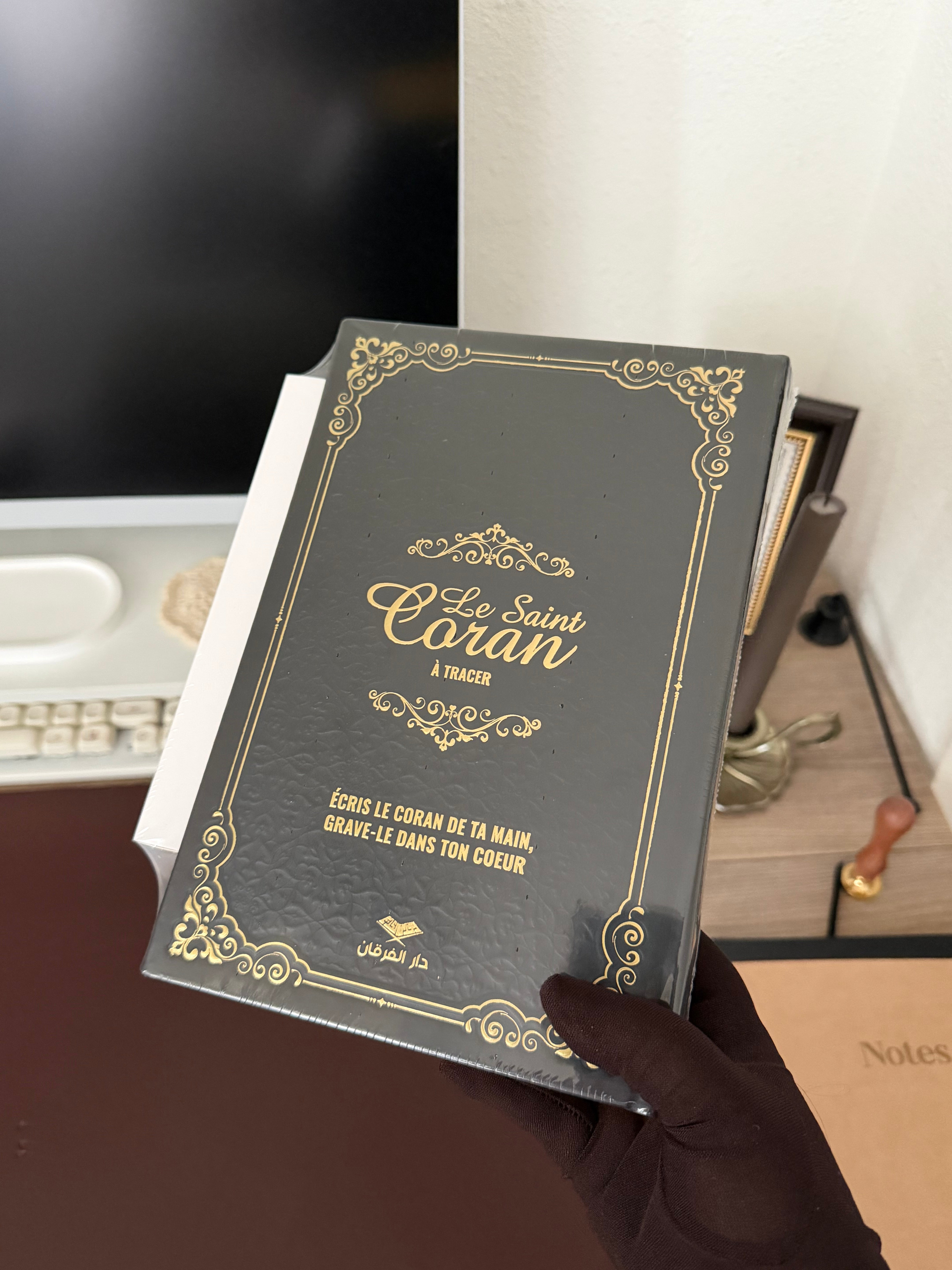 Le Coran à tracer + Stylo gommable