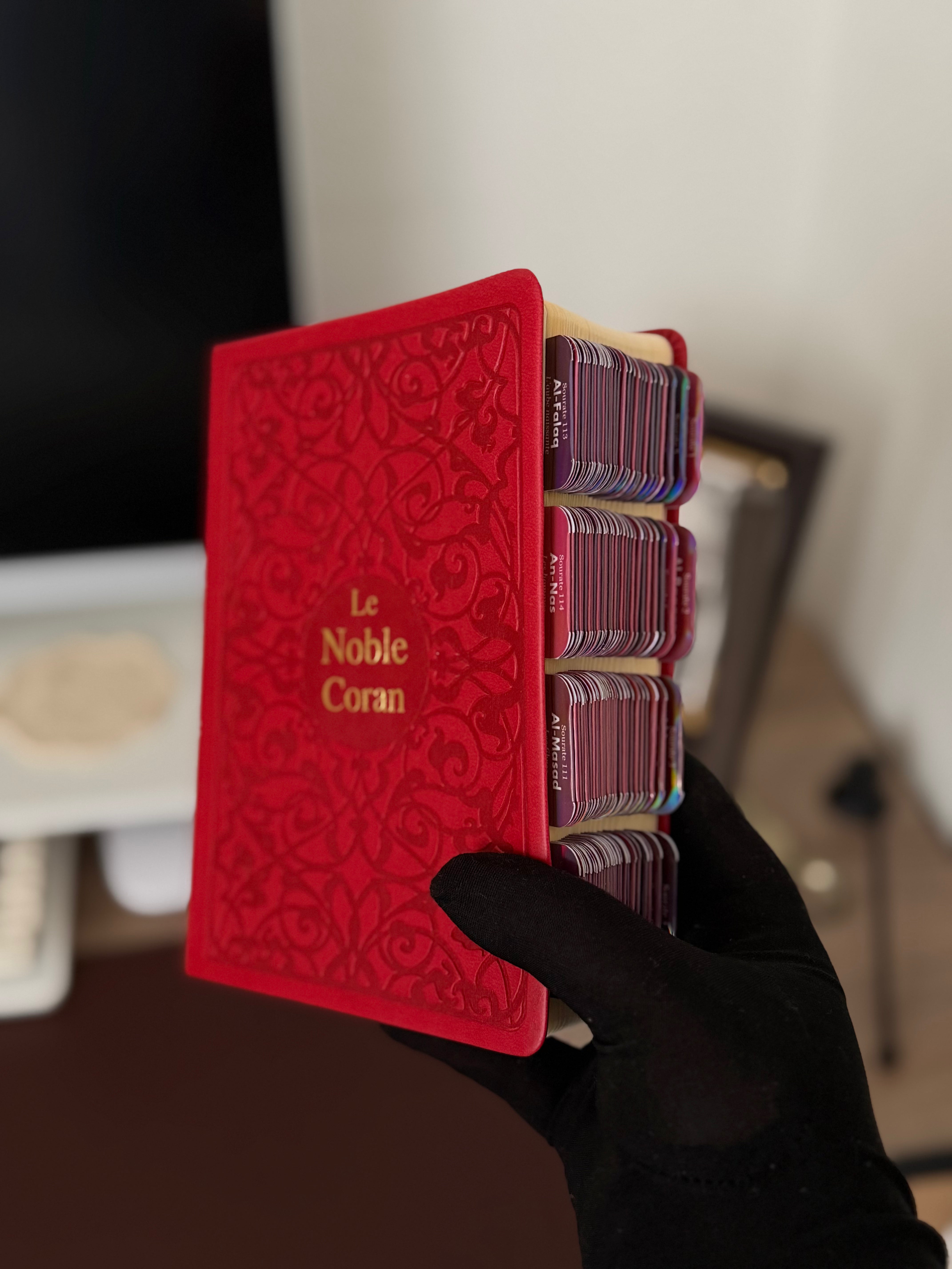 Quran avec onglets holographiques