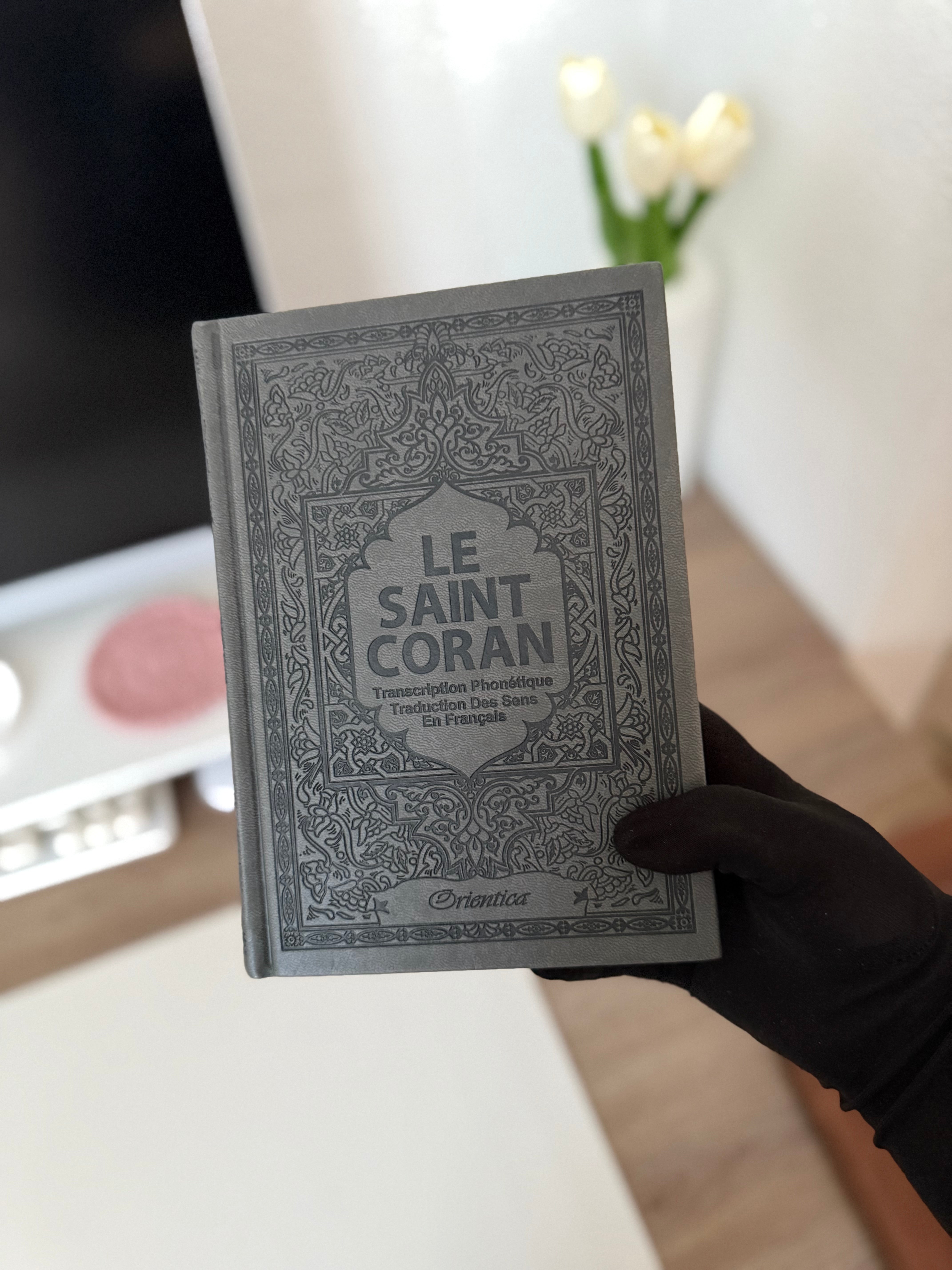 Le Saint Coran - Transcription phonétique (de l'arabe) et Traduction des sens en français - Edition de luxe (Couverture cuir de couleur Grise)