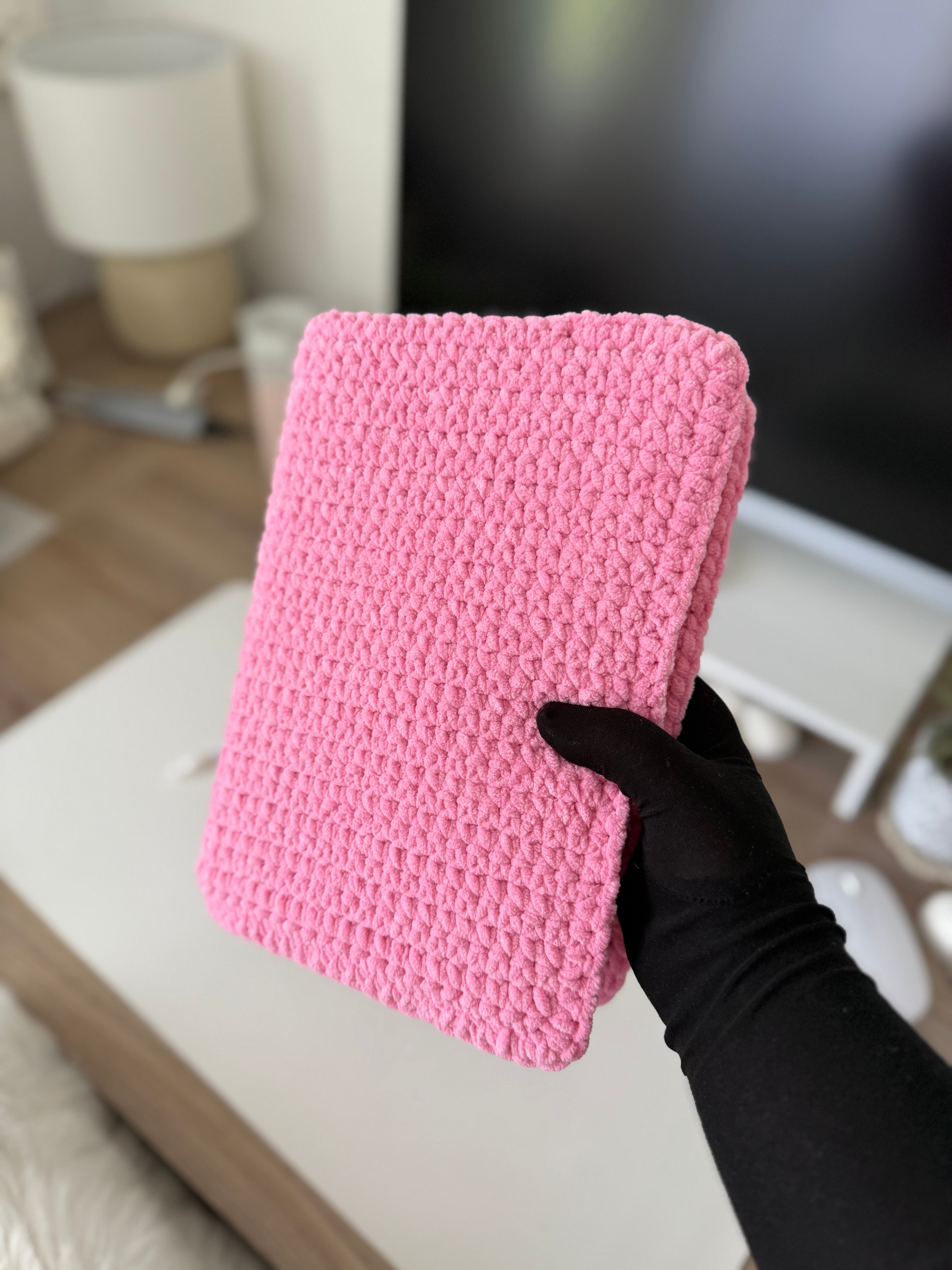 Protège mushaf en crochet rose
