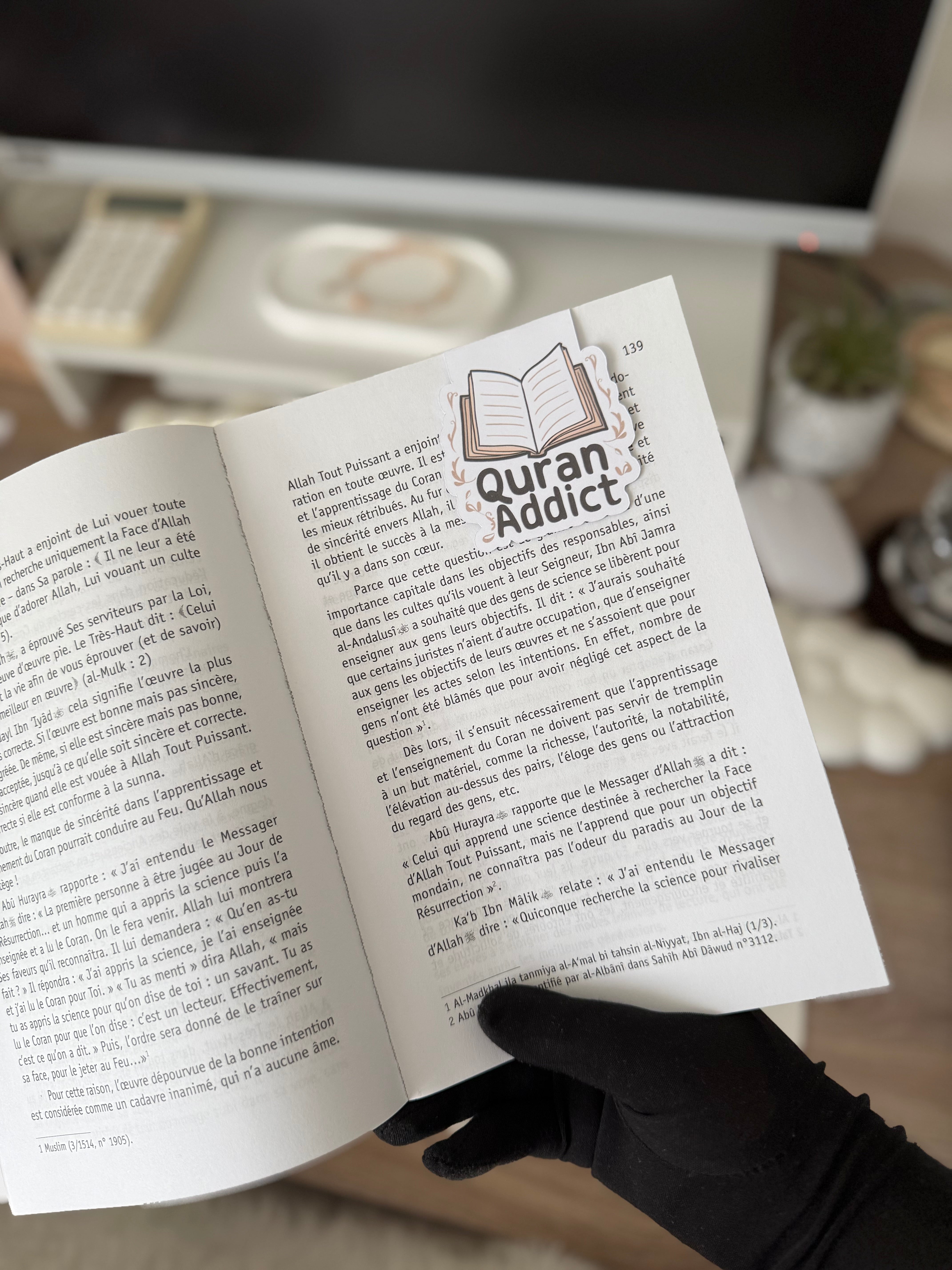 "Quran addict" magnetic bookmark
